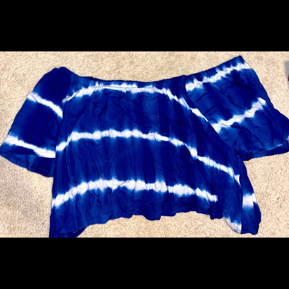 BUNDLE!! 20 CROP TOPS FOR $60!!!